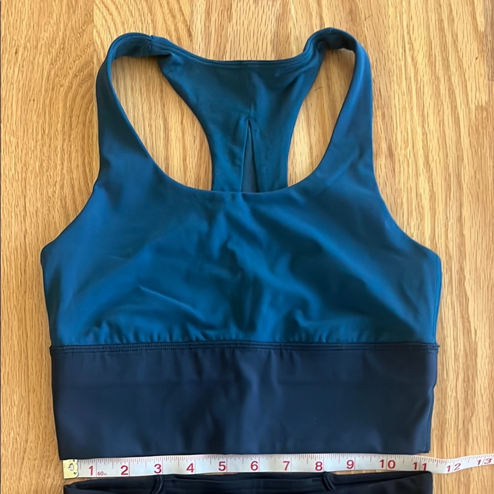 Lululemon sports Bra Teal and Navy Sports Bra sz 4